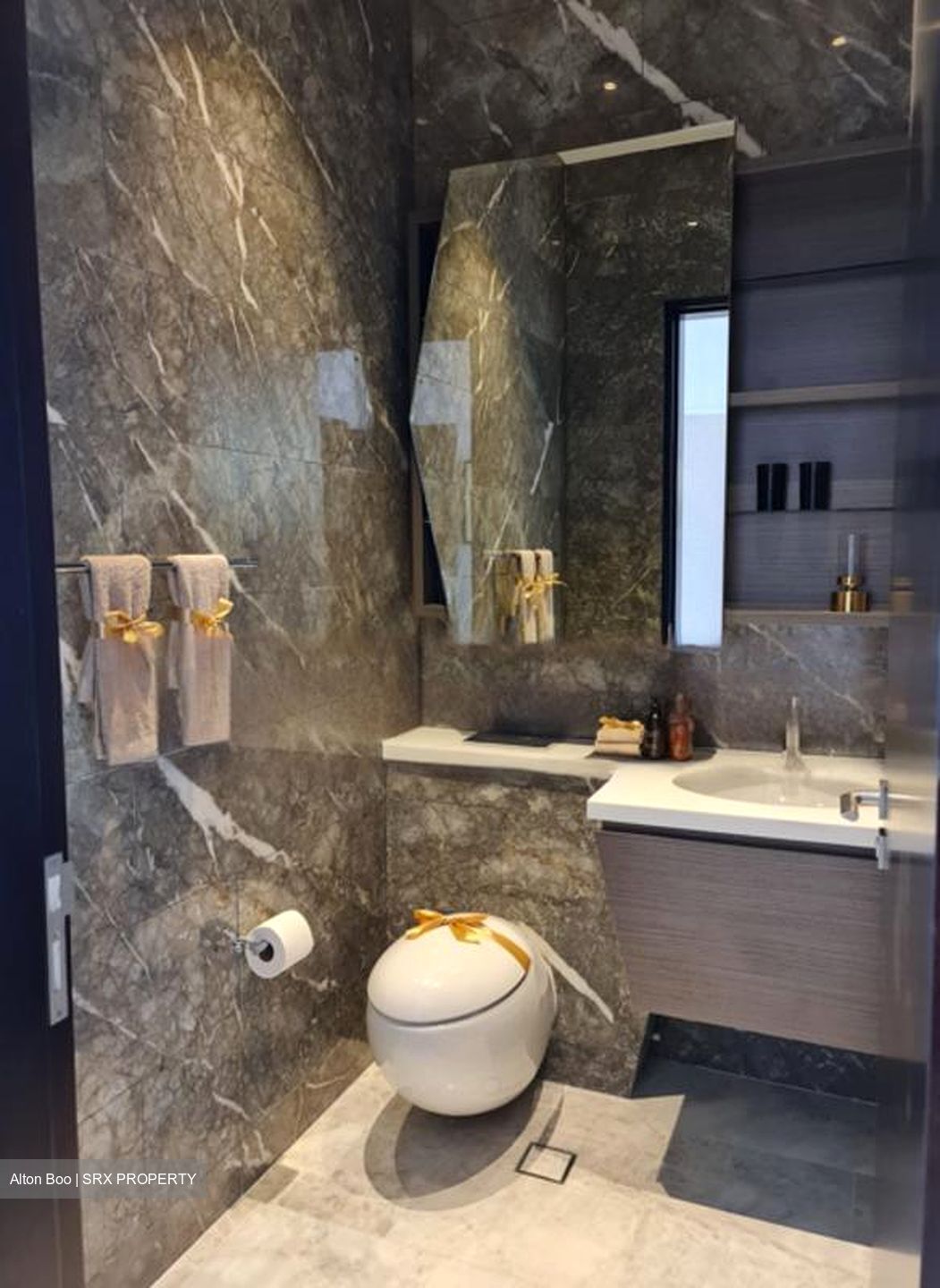 Shenton Way (D1), Condominium #455104671